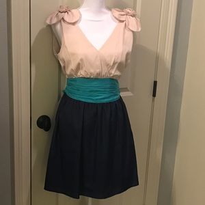 Sleeveless Color-block Party Dress